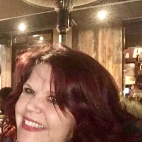 Profile Picture of Mj Maclennan (@mjmaclennan) on Poshmark