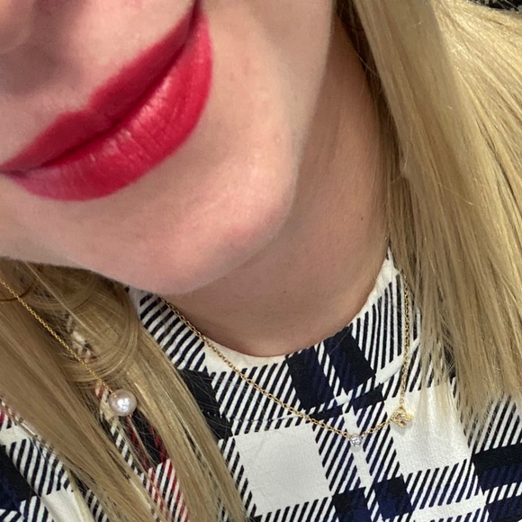 Profile Picture of Alicia Cloeren catherine (@aliciashopsit) on Poshmark