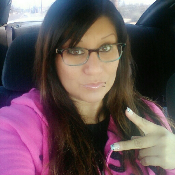 Profile Picture of Faviola Careaga (@favyc) on Poshmark