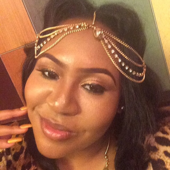 Profile Picture of Jasmyn Marshall (@jazzmarsh) on Poshmark