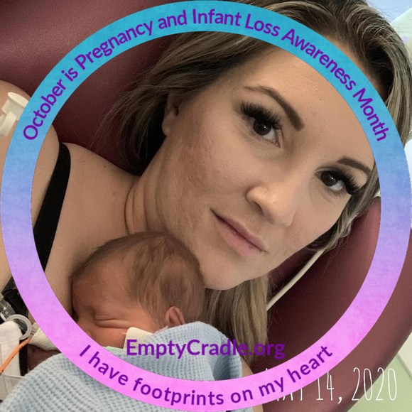Profile Picture of Haley Beauchamp (@haleynbeauchamp) on Poshmark