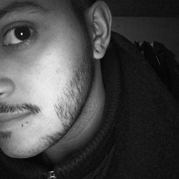 Profile Picture of Carlos Catalan (@carloscatala509) on Poshmark