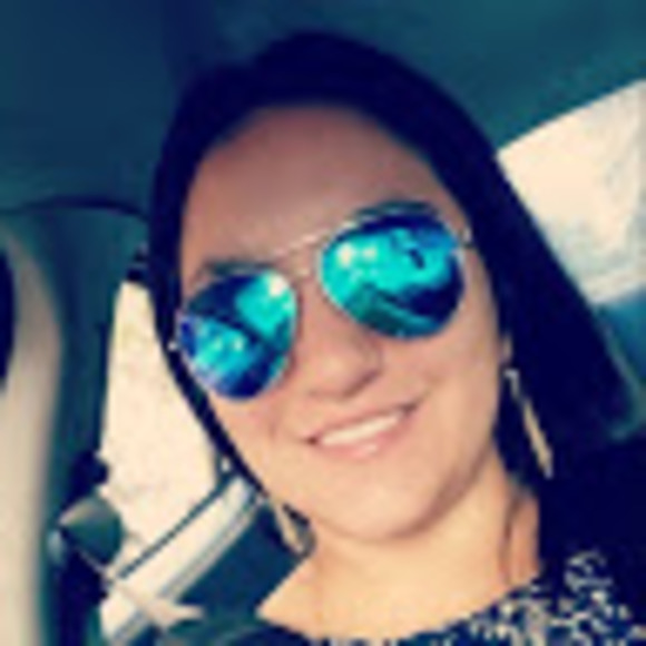 Profile Picture of Meg Purvis (@purvismeg6) on Poshmark