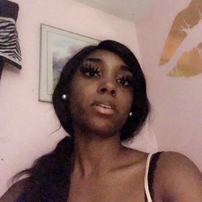 Profile Picture of Alexis Michala  🥂 (@lexyboocity) on Twitter