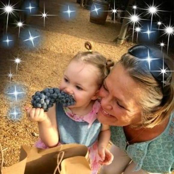 Profile Picture of Sandy Franklin (@sandyfrankli613) on Poshmark