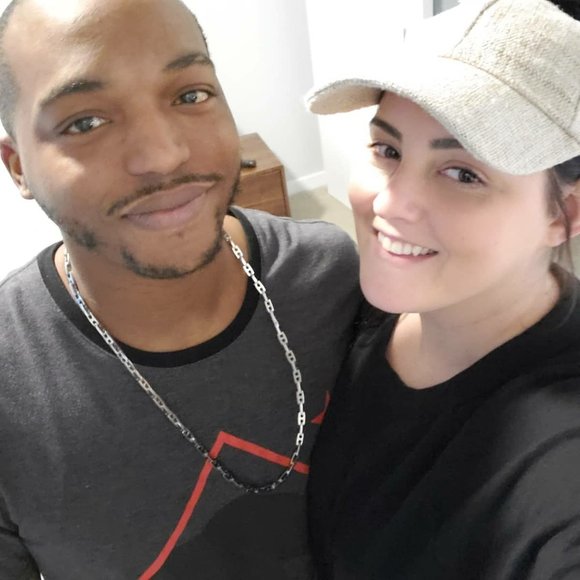 Profile Picture of Stephanie Feulner (@s_feulner) on Poshmark