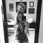 Profile Picture of Ally Hartnett (@allisonhartnett.art) on Instagram