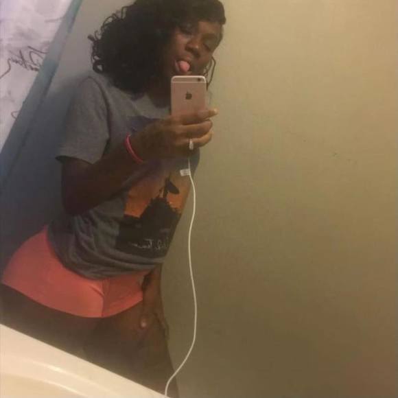 Profile Picture of Lene Lene (@gilliamnia2020) on Poshmark