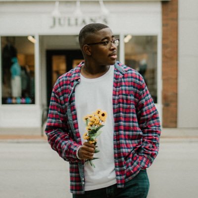 Profile Picture of Chris Everett (@Cmaneverett) on Twitter