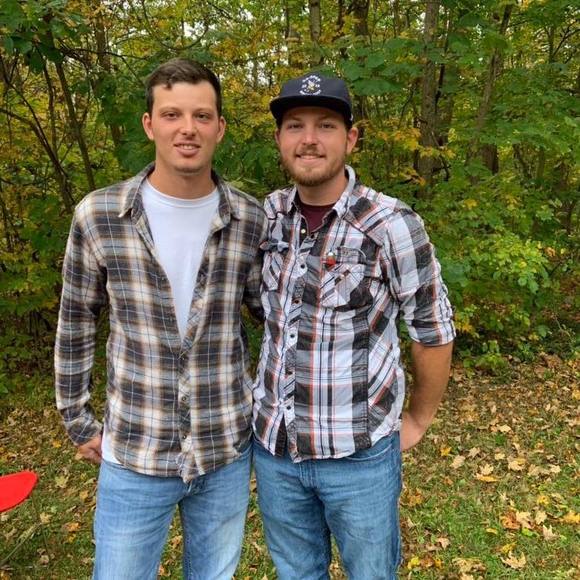 Profile Picture of Bruce Losey (@brucelosey) on Poshmark