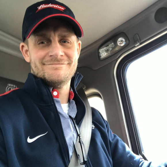 Profile Picture of Jeremy Bellmyer (@jeremybellmyer) on Poshmark