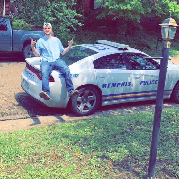 Joshua Cipalla - Poshmark Profile Picture of Joshua Cipalla (@jcipalla) on Poshmark