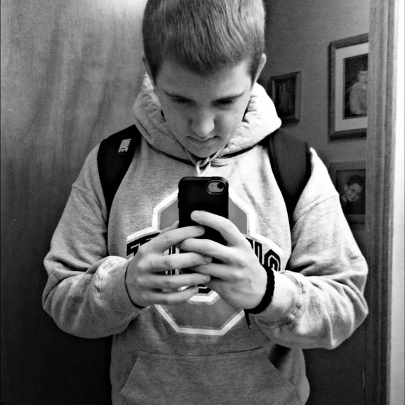 Profile Picture of Andrew Bort (@andrew_bort) on Poshmark