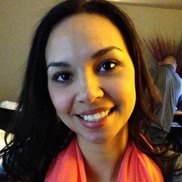 Profile Picture of Rebecca Lazcano (@blaz1105) on Poshmark