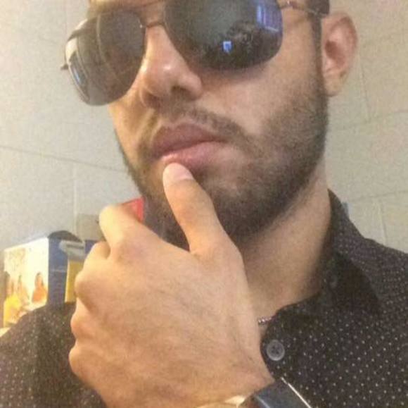 Profile Picture of Joao Silva (@joeydarunn3r) on Poshmark