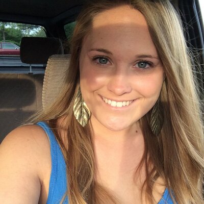 Profile Picture of Lauren Peters (@lauren_peters23) on Twitter