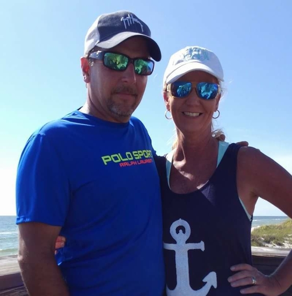 Profile Picture of Lisa Griffis (@lisawynn25) on Poshmark