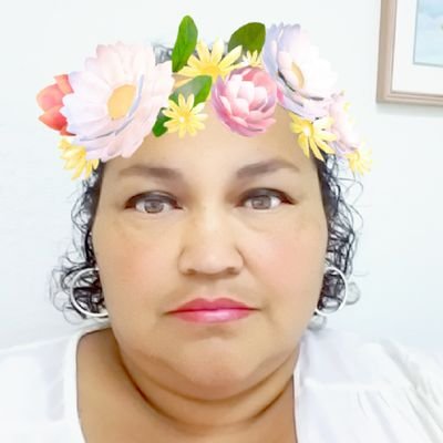 Profile Picture of Laura Arellano (@lauraarellano7) on Twitter