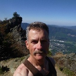 Profile Picture of Matt Pendergast (@northbendrider) on Twitter
