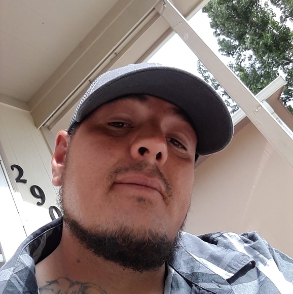 Profile Picture of Ricky Ryba (@rickyryba) on Poshmark