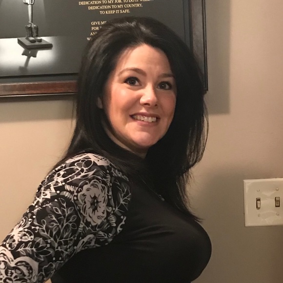 Profile Picture of Keri Soloperto (@kacdaisy) on Poshmark