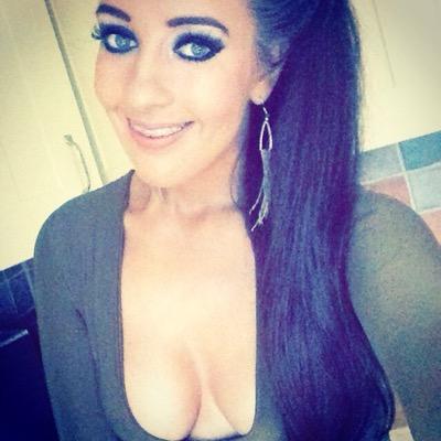 Profile Picture of Paige Parsons (@paigeparsons) on Twitter