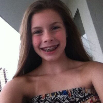 Profile Picture of Isabel Collins (@IsabelCollins00) on Twitter
