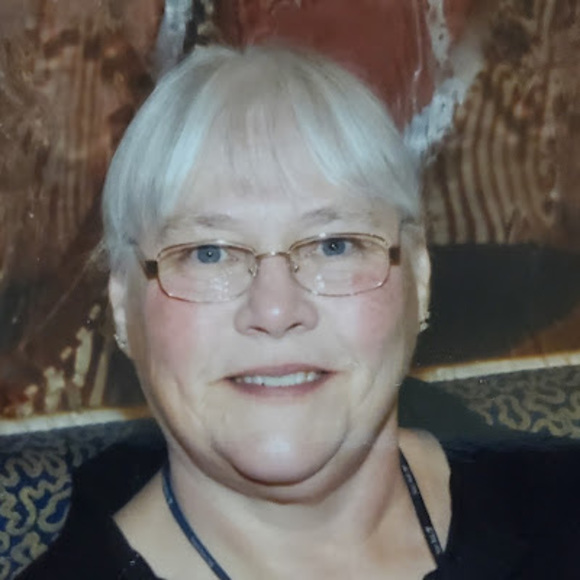 Profile Picture of Paula Montemayor (@pmont1d) on Poshmark