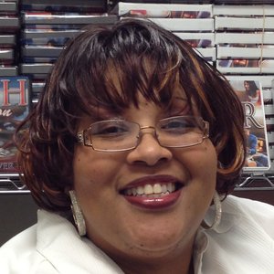 Profile Picture of Valarie Moore (@valarm2) on Myspace