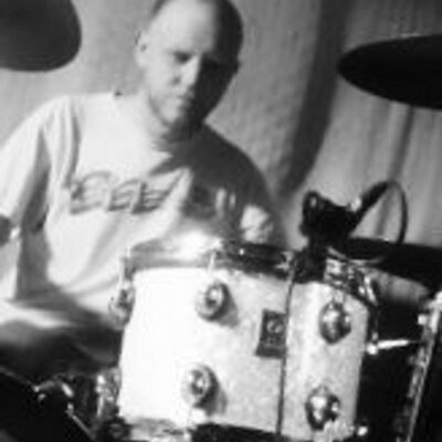 Profile Picture of Darren Hussey (@darren_hussey) on Twitter