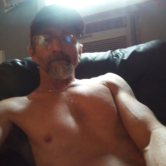 Profile Picture of David Allen (@smilinhigh85) on Poshmark