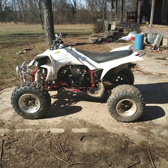 Profile Picture of Jimmy Linton (@jimmyyeah) on Poshmark