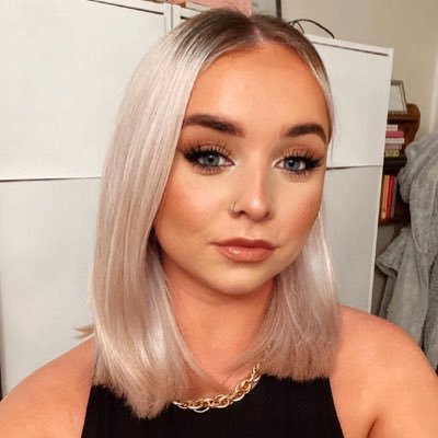 Profile Picture of Sally (@_sallybrooks) on Twitter