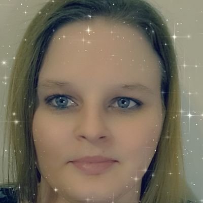 Profile Picture of Amber Matheny (@HurtButHealing) on Twitter
