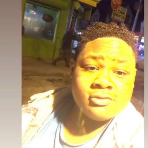 Profile Picture of Brandon Tate (@bezzeyyy453) on Poshmark