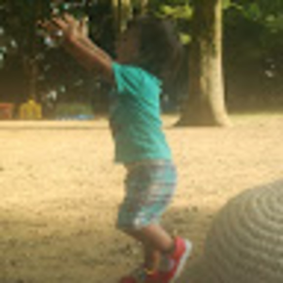 Profile Picture of Camilla Hapner (@camillahapner) on Poshmark