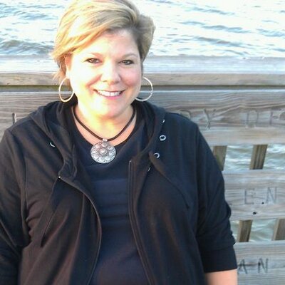 Profile Picture of Gena Alexander (@GenaAlexander) on Twitter