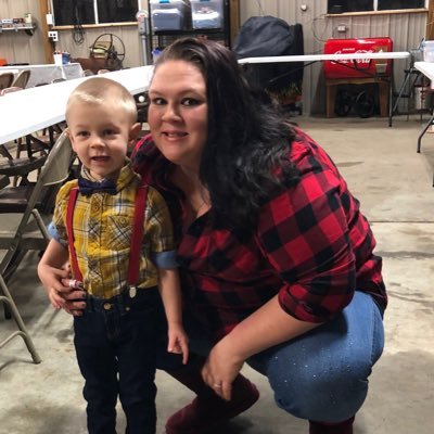 Profile Picture of Courtney Capps (@CourtneyLShotts) on Twitter