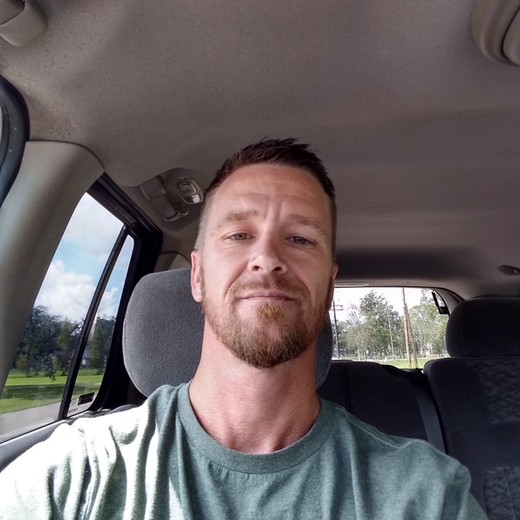 Profile Picture of Marty Poole (@martyp76) on Poshmark