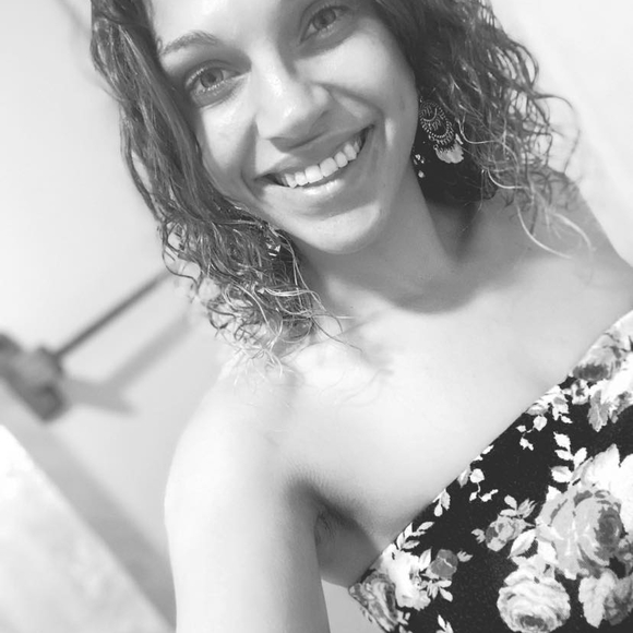 Profile Picture of Bonnie Banaszek (@crazywrapmomof3) on Poshmark