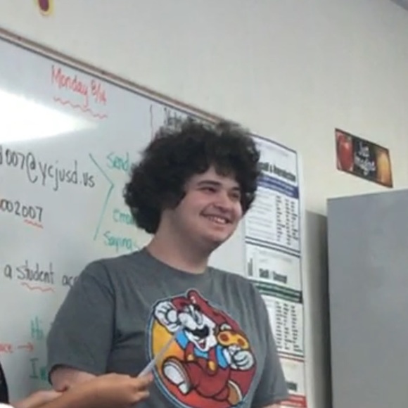 Julian Alanis - Poshmark Profile Picture of Julian Alanis (@jules2325) on Poshmark