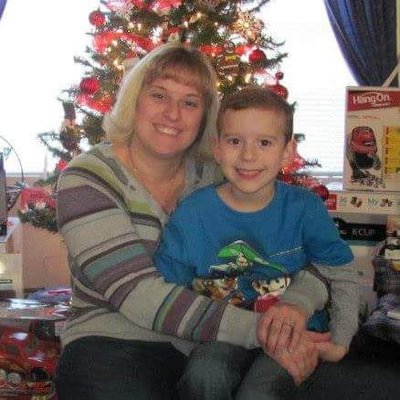 Profile Picture of Lori Impson (@loriann8080) on Twitter