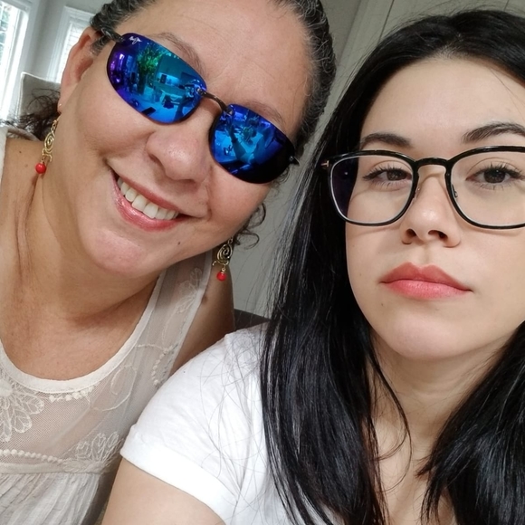 Profile Picture of Lilia Alfonso canals (@liliaalfonso669) on Poshmark