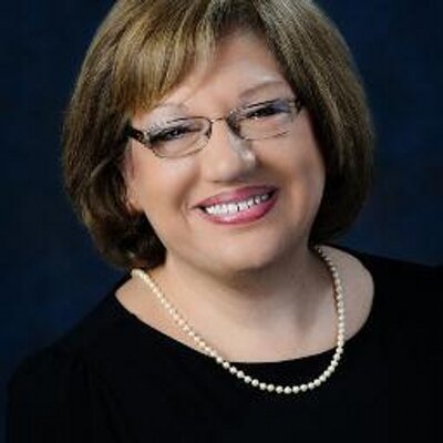 Profile Picture of Linda McClure (@LMcClureHomes) on Twitter