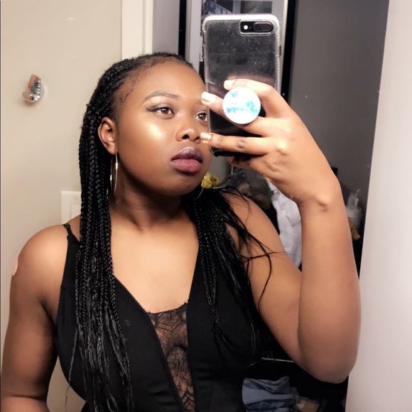 Profile Picture of Valevalerie Chumba (@valerie610) on Poshmark