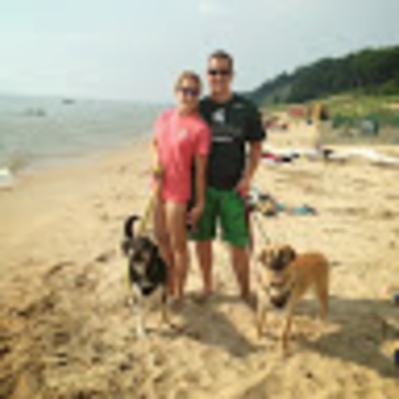 Profile Picture of Kyle Love (@kylehlove) on Poshmark