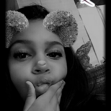 Profile Picture of Maria Eduarda Neves Oliveira (@MariaEd50434928) on Twitter