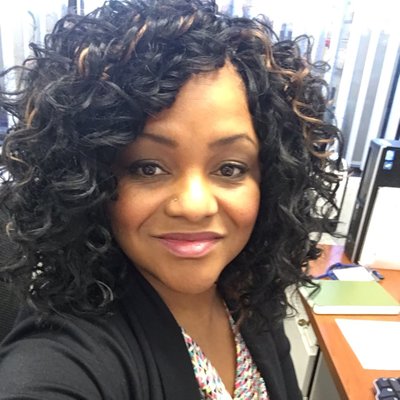 Profile Picture of Adrienne Ayers (@CaliGirlUpNorth) on Twitter