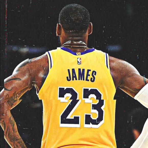 Profile Picture of Sean Byrnes (@seanbyrnes) on Poshmark