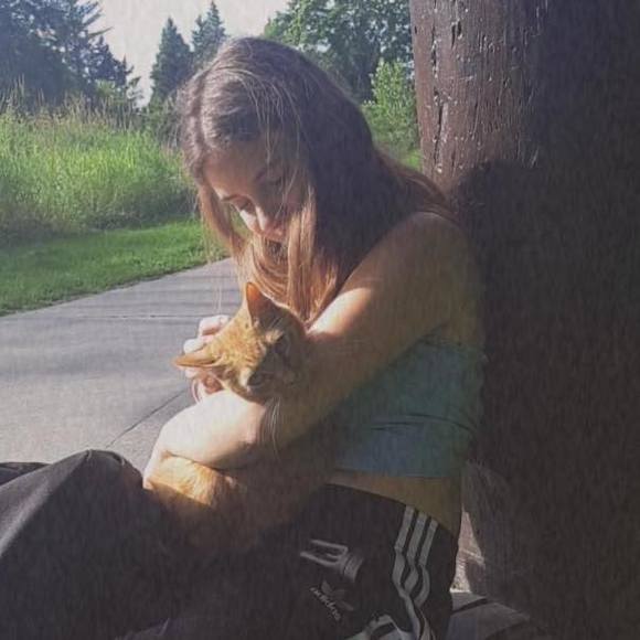 Profile Picture of Kaeci Vandusen (@kcmakayla17) on Poshmark